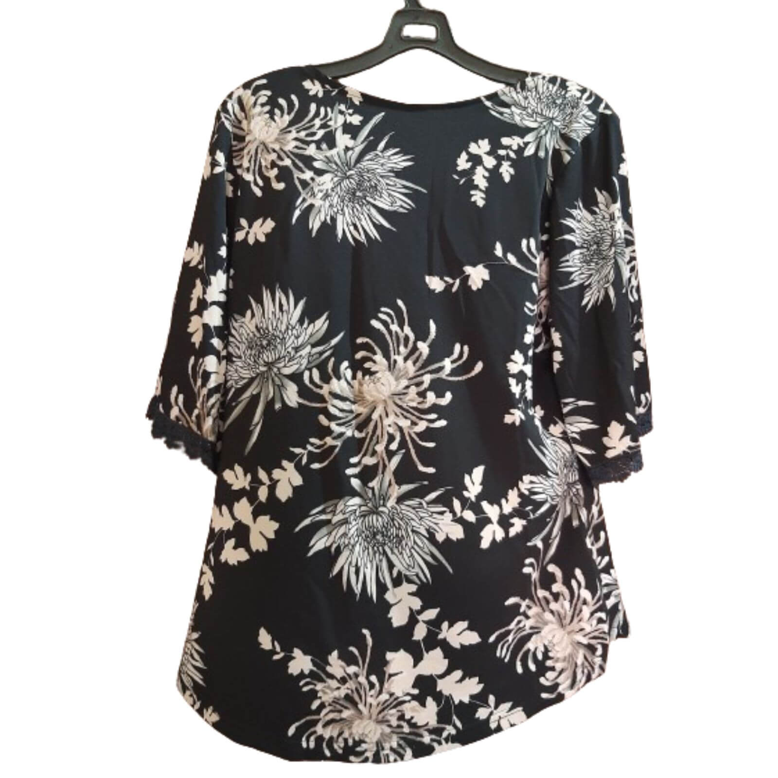 Embroidered 3/4 Sleeve Blouse - Image 3